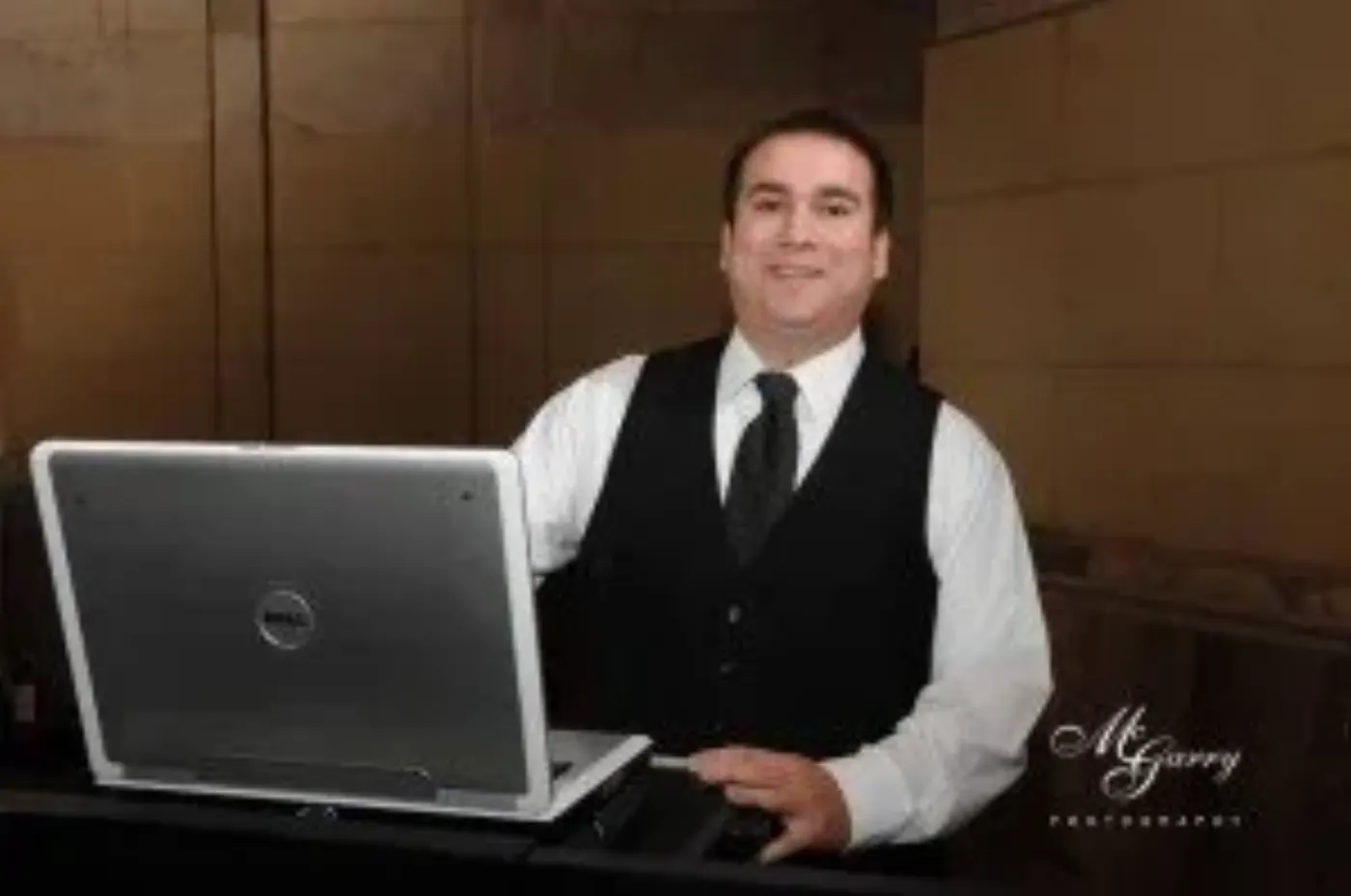 Nate Miller performing